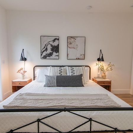 Private Cottage - King Beds, Brand New, Near Beach, Golfing, Shopping & Restaurants Lake Worth Beach Dış mekan fotoğraf